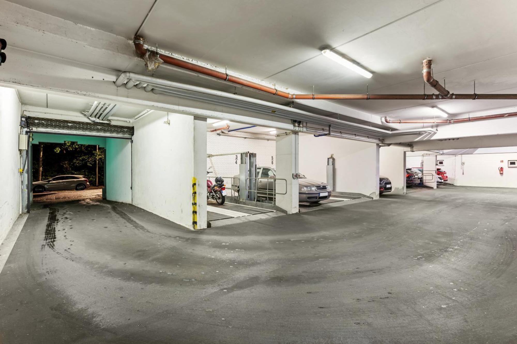 Edler Wohnraum Schwanenteich-Penthouse Mit Garage, Grill, Kaffeevollautomat, Klima, Lift & Terrasse Apartment Zwickau Luaran gambar