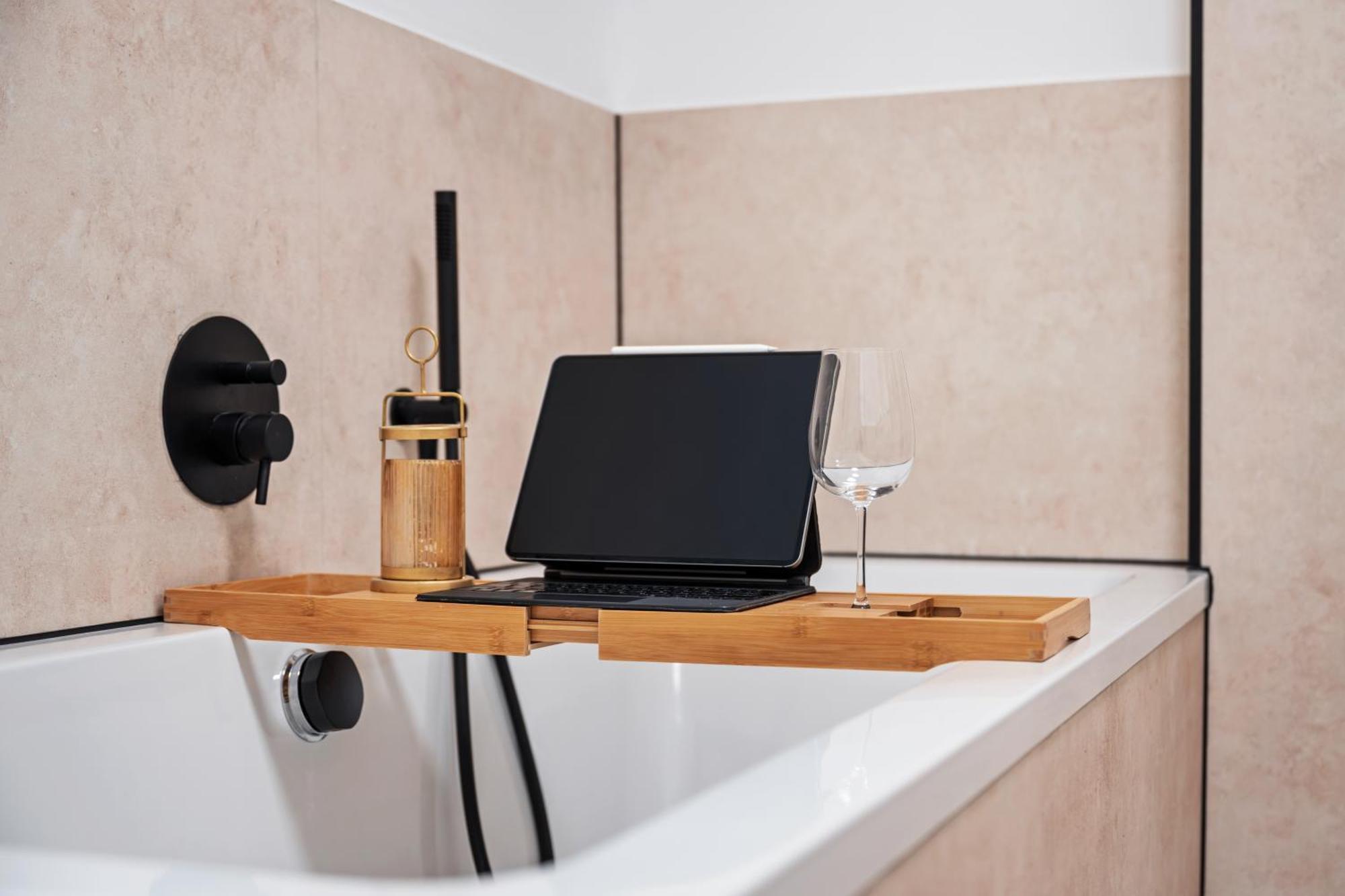 Edler Wohnraum Schwanenteich-Penthouse Mit Garage, Grill, Kaffeevollautomat, Klima, Lift & Terrasse Apartment Zwickau Luaran gambar